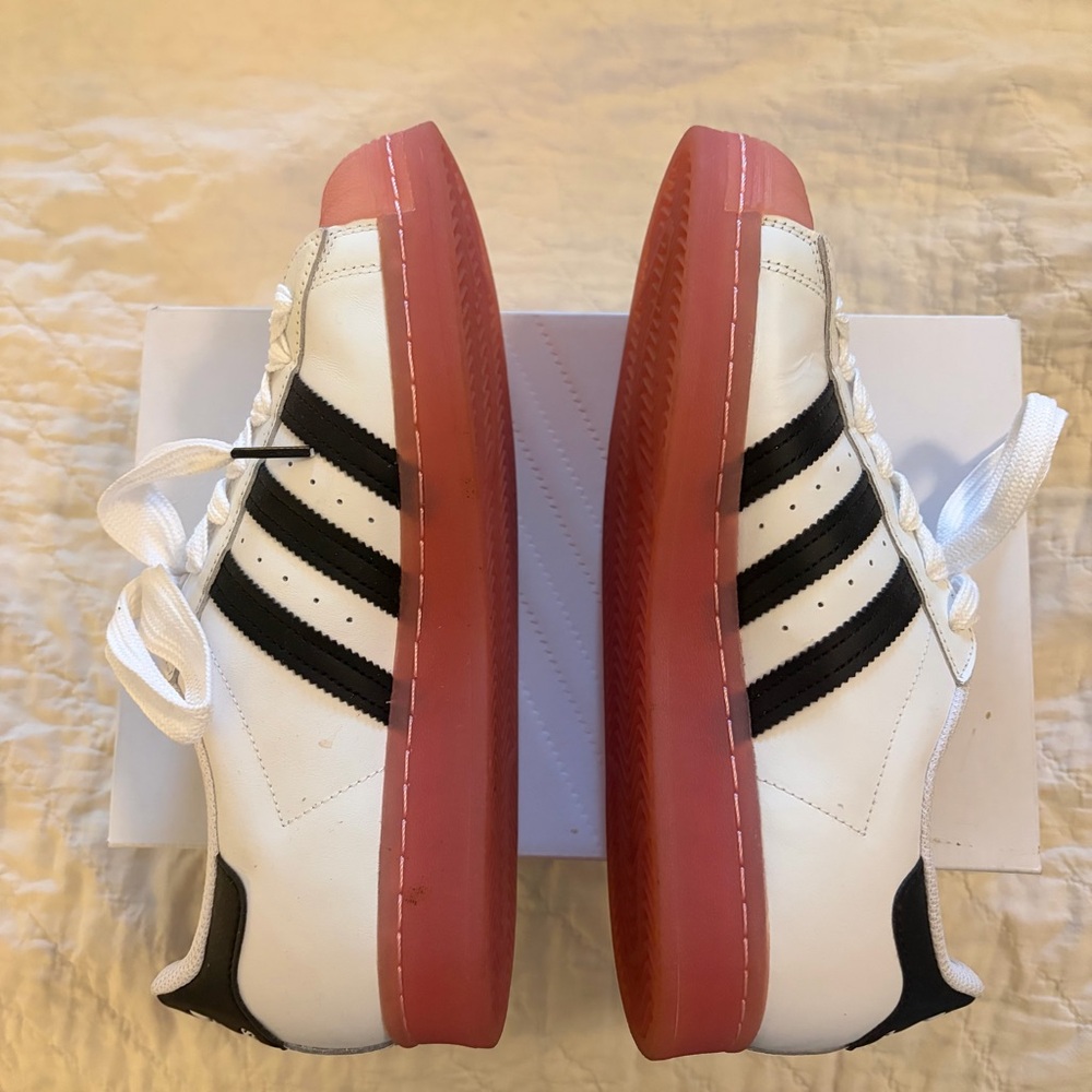 Adidas Superstar White and Black Shell Toe Purple Shock Women's Sneakers SZ9 - Picture 3 of 6